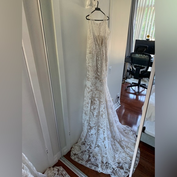 Gorgeous Eddy K dreams wedding dress in bridal size 16 (fits like a medium) - Picture 10 of 10